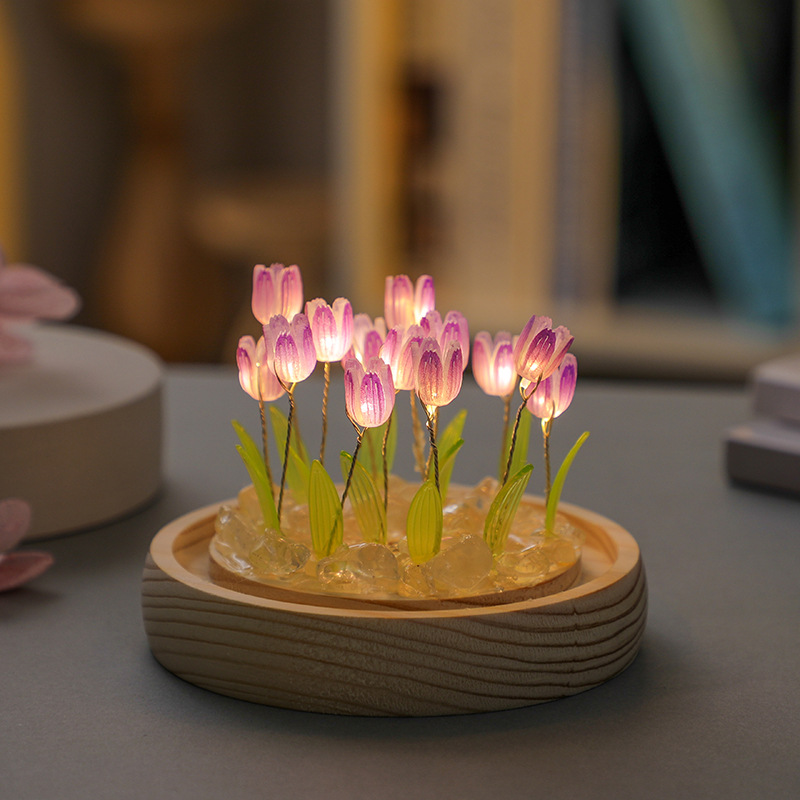 Handmade Tulip Night Light, Cr - Desk Setup Lighting avaliação e preço